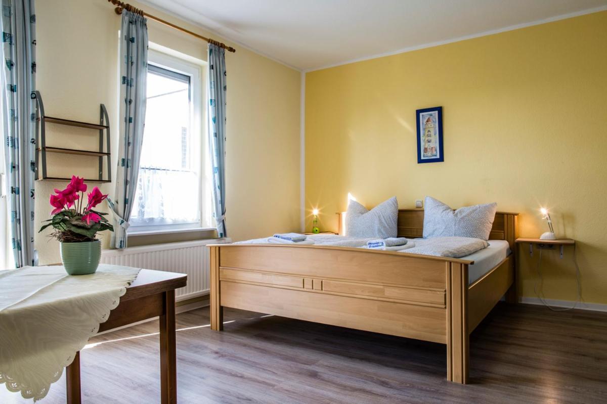 Logia Hotel Garni Neuharlingersiel Eksteriør bilde